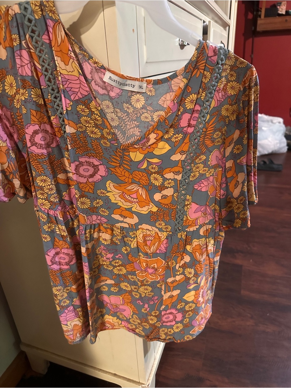 Rustic Butterfly Floral V-Neck Blouse in Gray with Pink & Orange